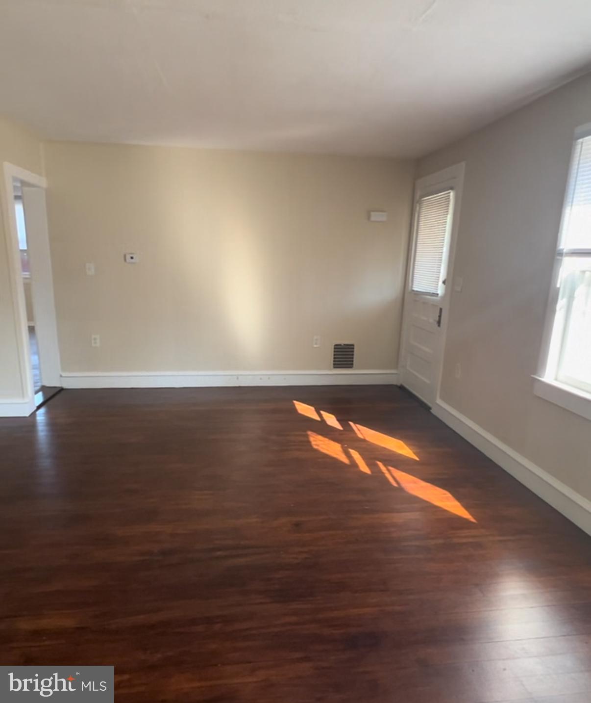 115 MANTUA BOULEVARD