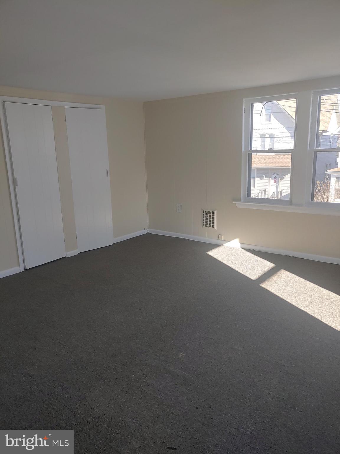 115 MANTUA BOULEVARD