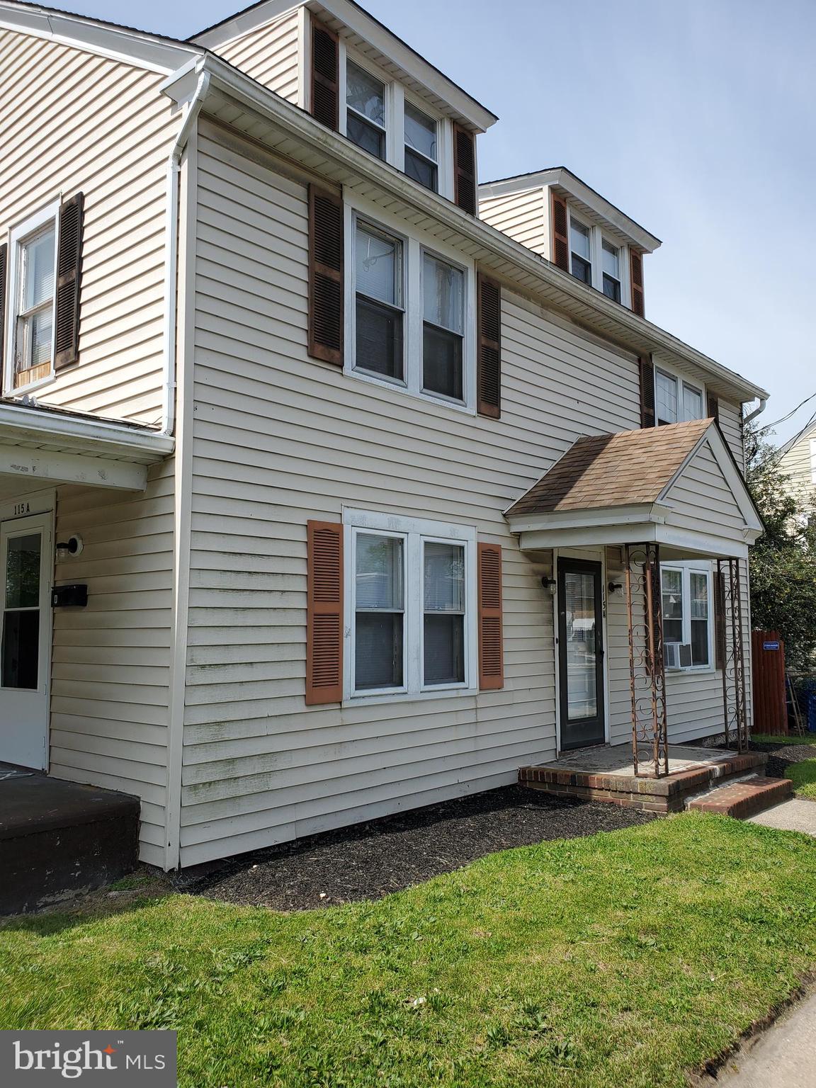 115 MANTUA BOULEVARD