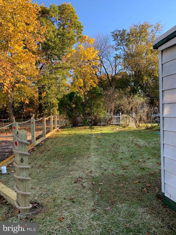 15 HIGGINSVILLE LANE