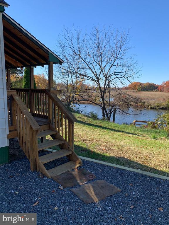 15 HIGGINSVILLE LANE