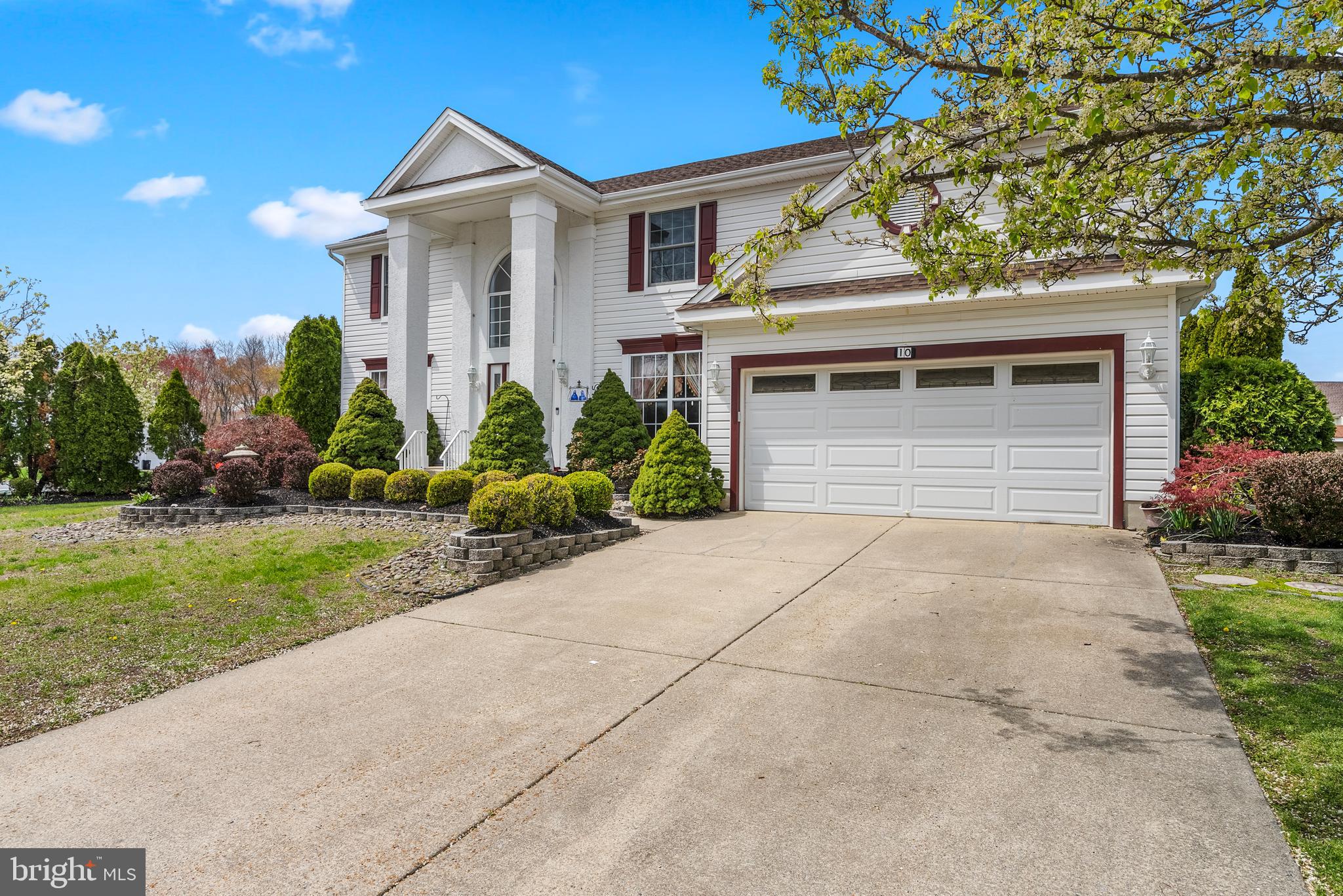 10 Winfield Cir
