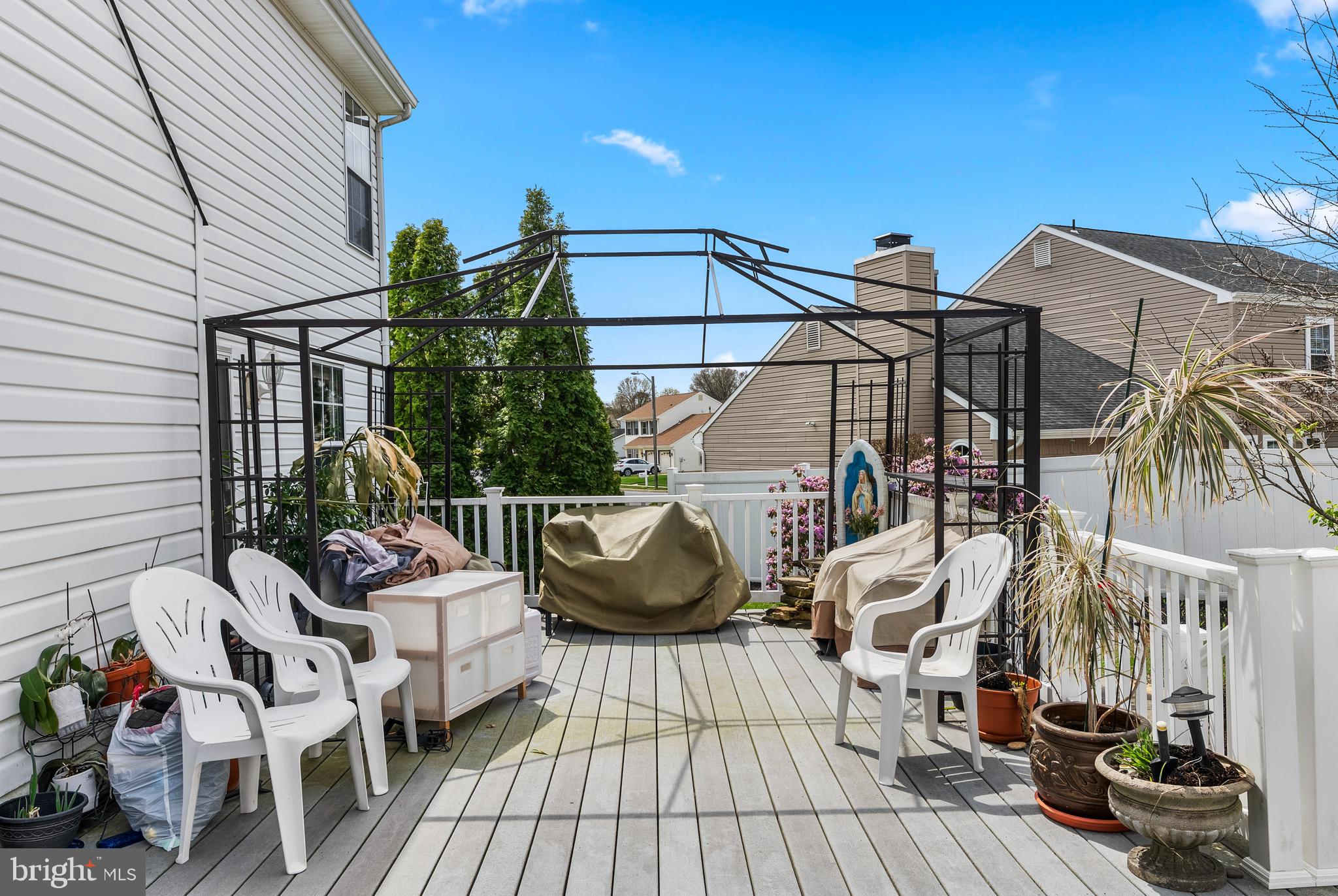 10 Winfield Cir