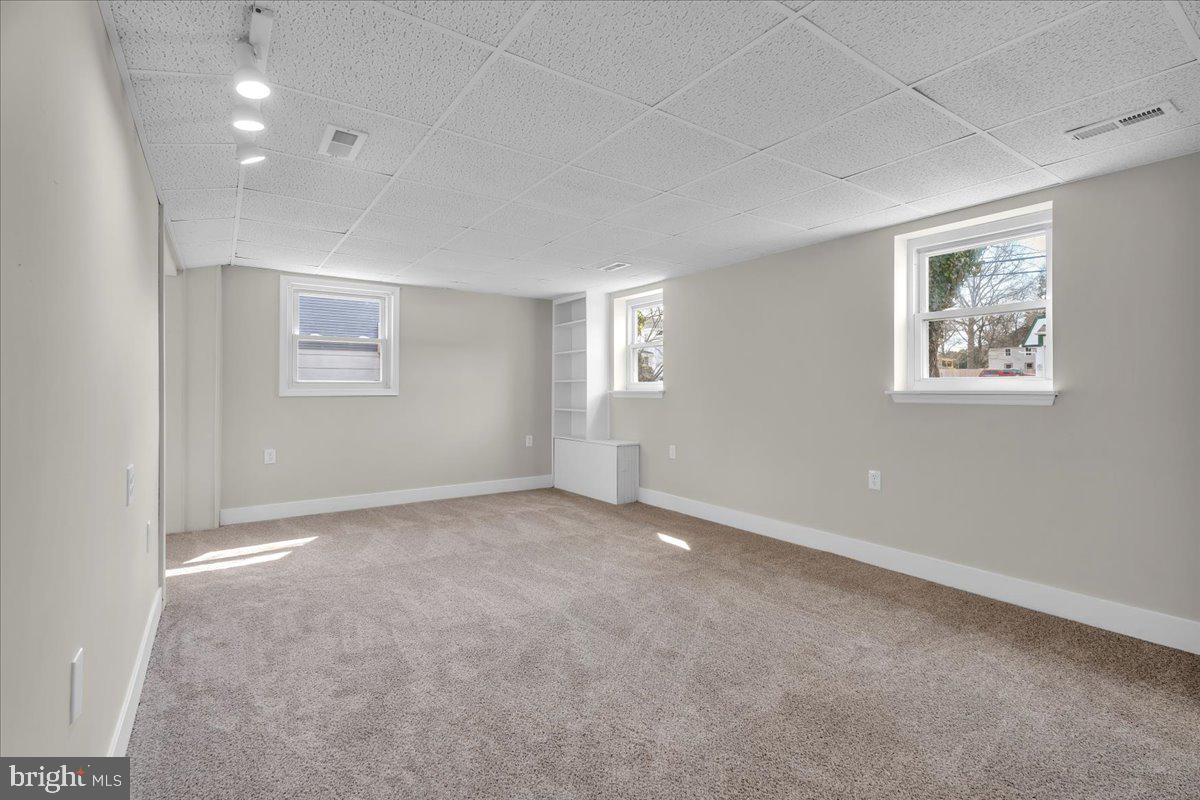 6 W COHAWKIN ROAD