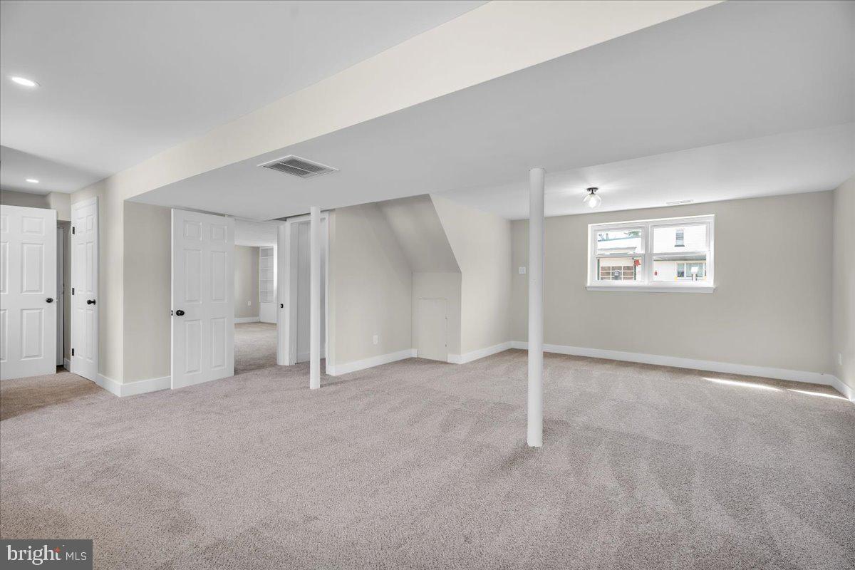 6 W COHAWKIN ROAD