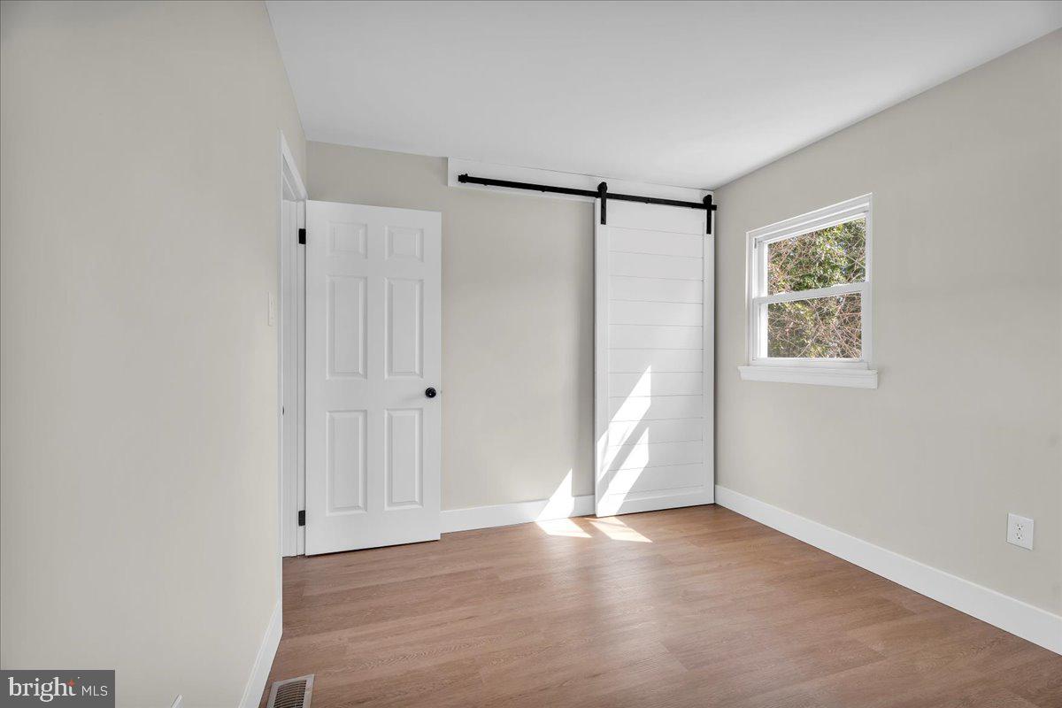 6 W COHAWKIN ROAD