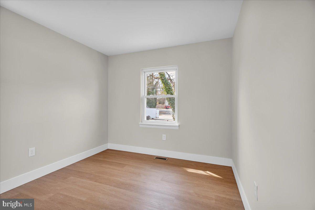 6 W COHAWKIN ROAD