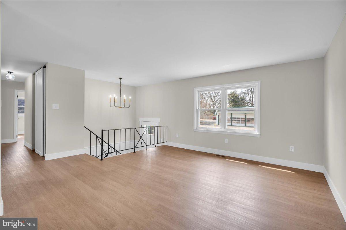 6 W COHAWKIN ROAD