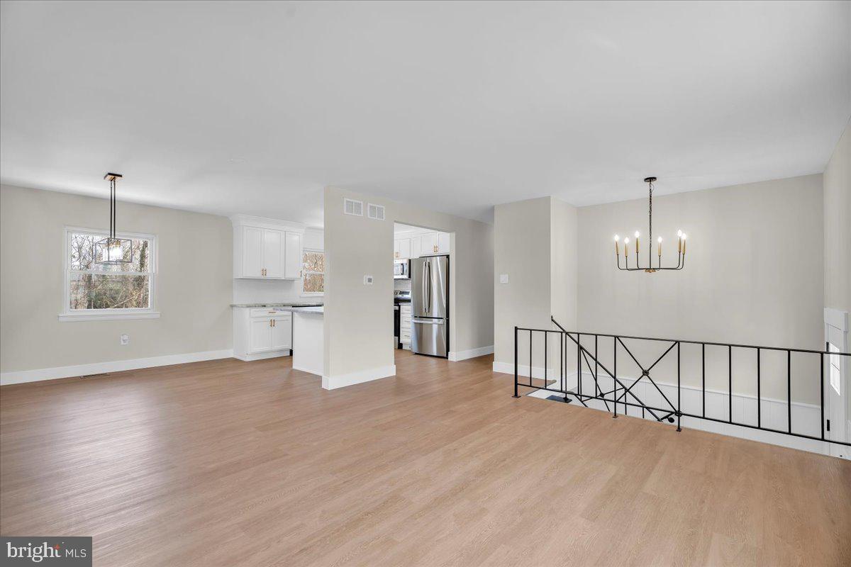 6 W COHAWKIN ROAD