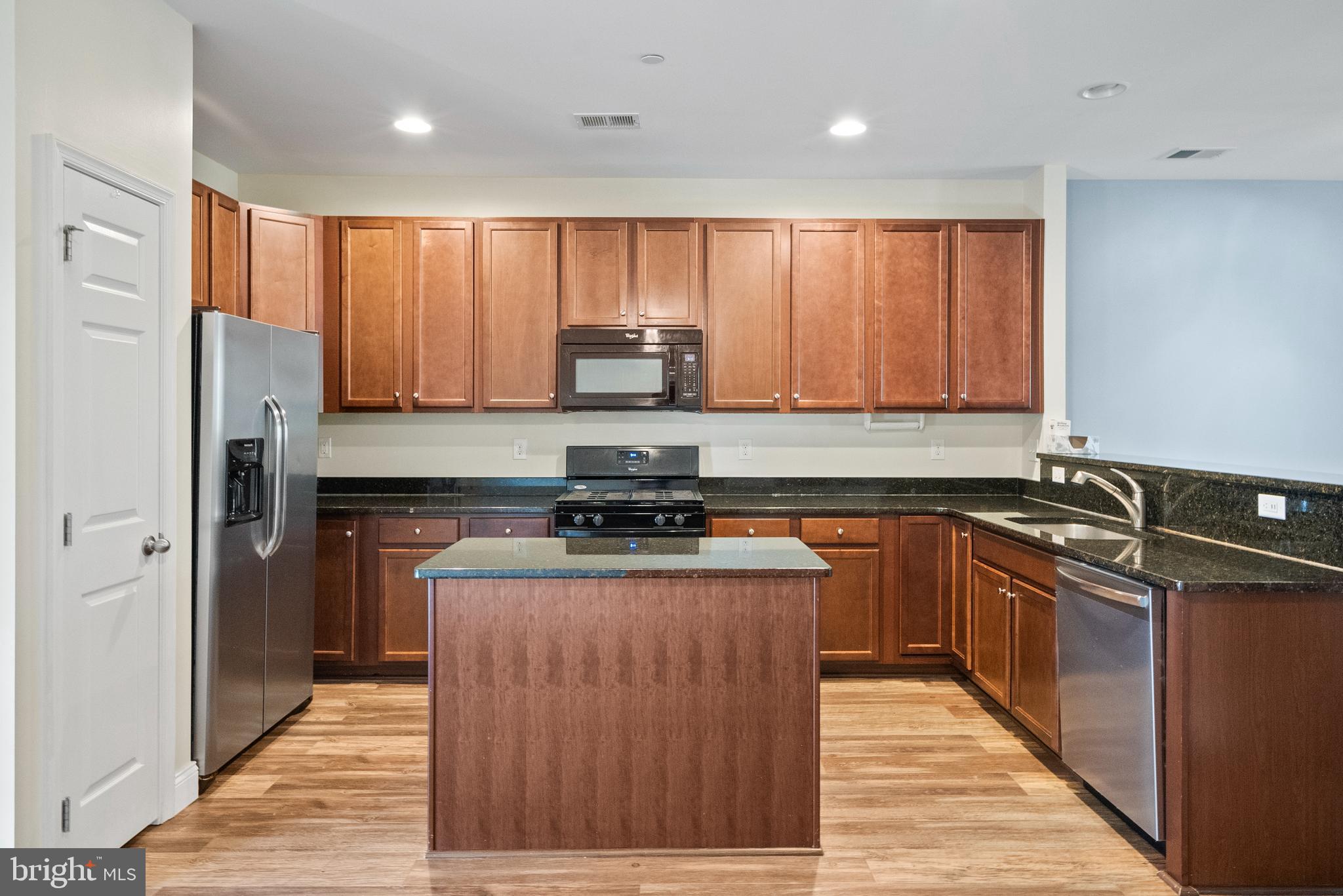 1119 ELLIS MILL RD