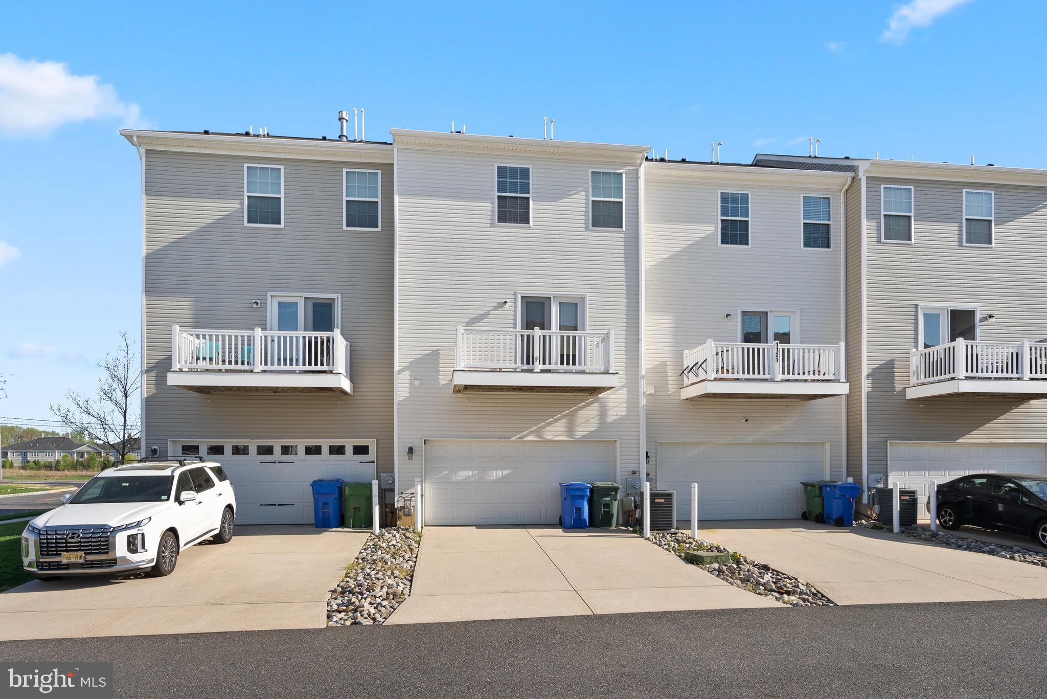 1119 ELLIS MILL RD