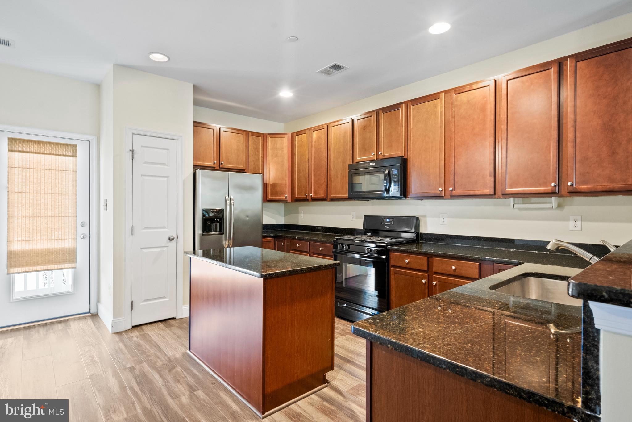 1119 ELLIS MILL RD