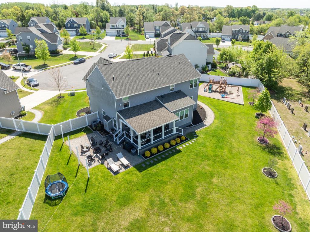 307 Meadowview Ct