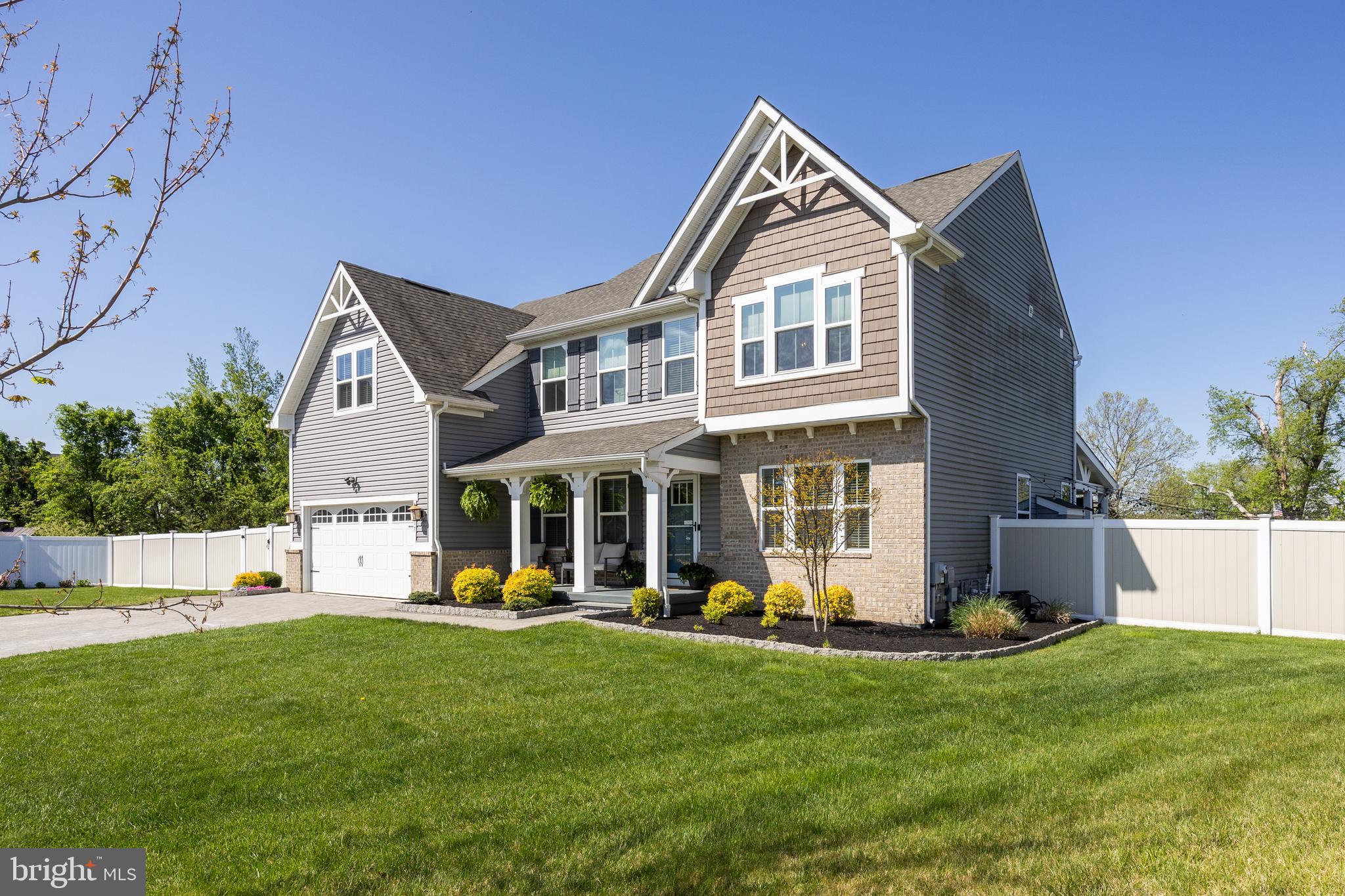 307 Meadowview Ct