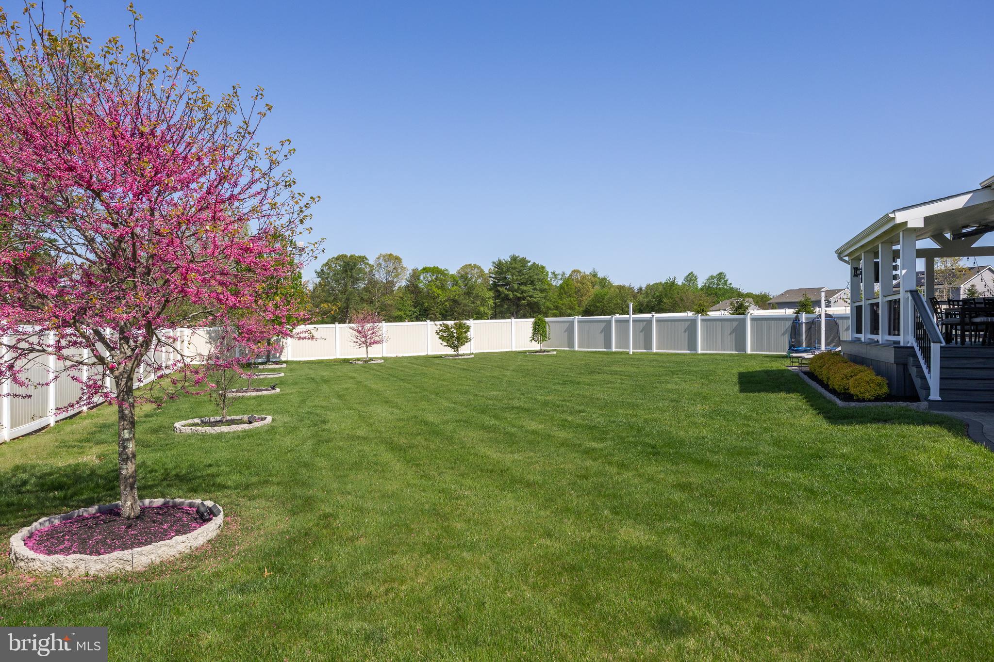 307 Meadowview Ct