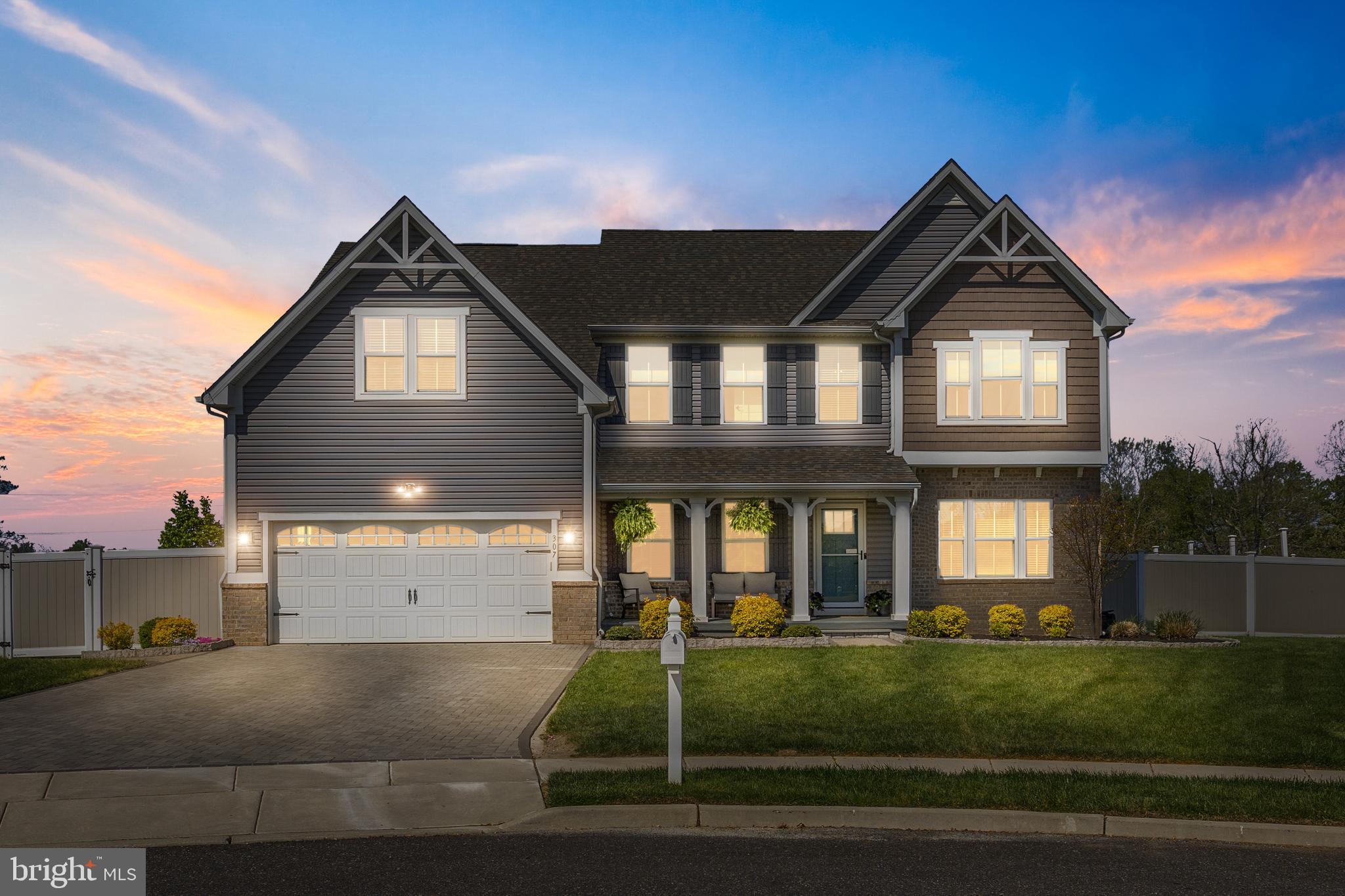 307 Meadowview Ct
