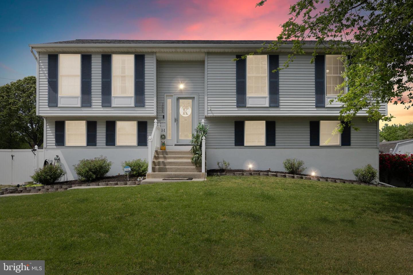 1694 Atkins Ave