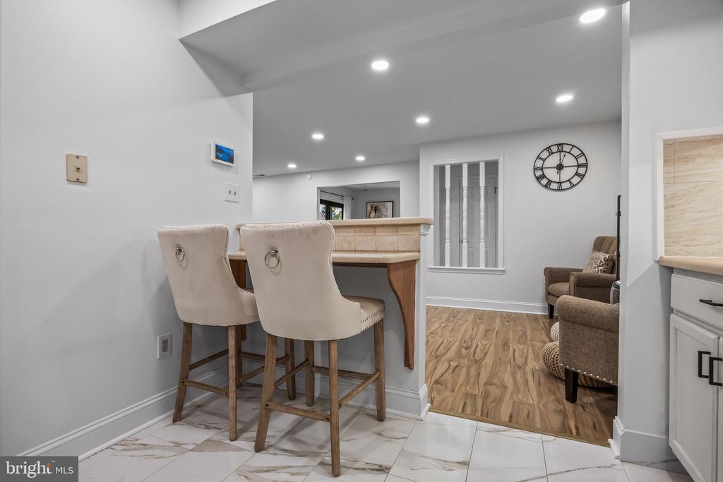 1 NEVILLE COURT