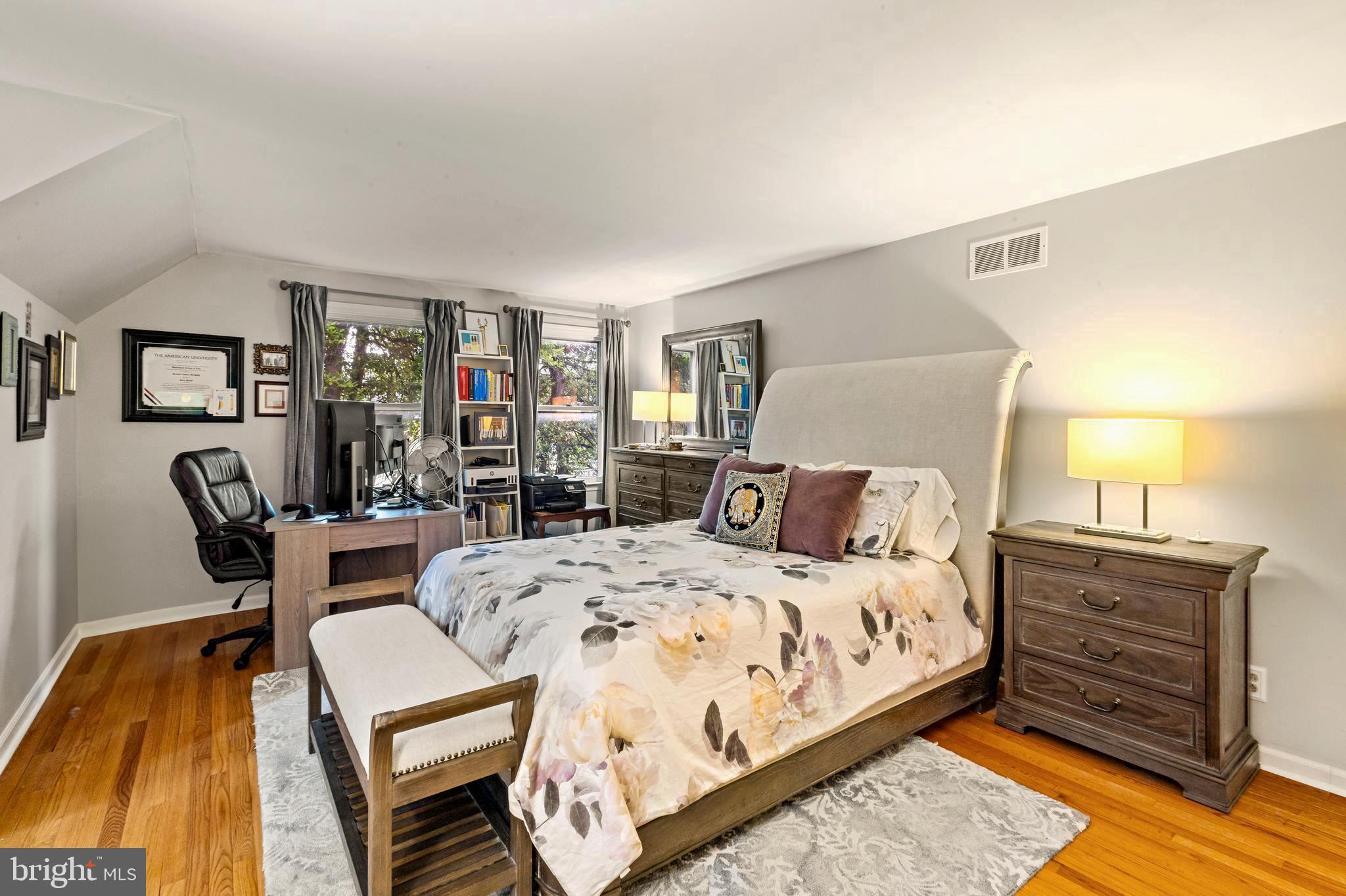 94 N WOODLAND AVENUE