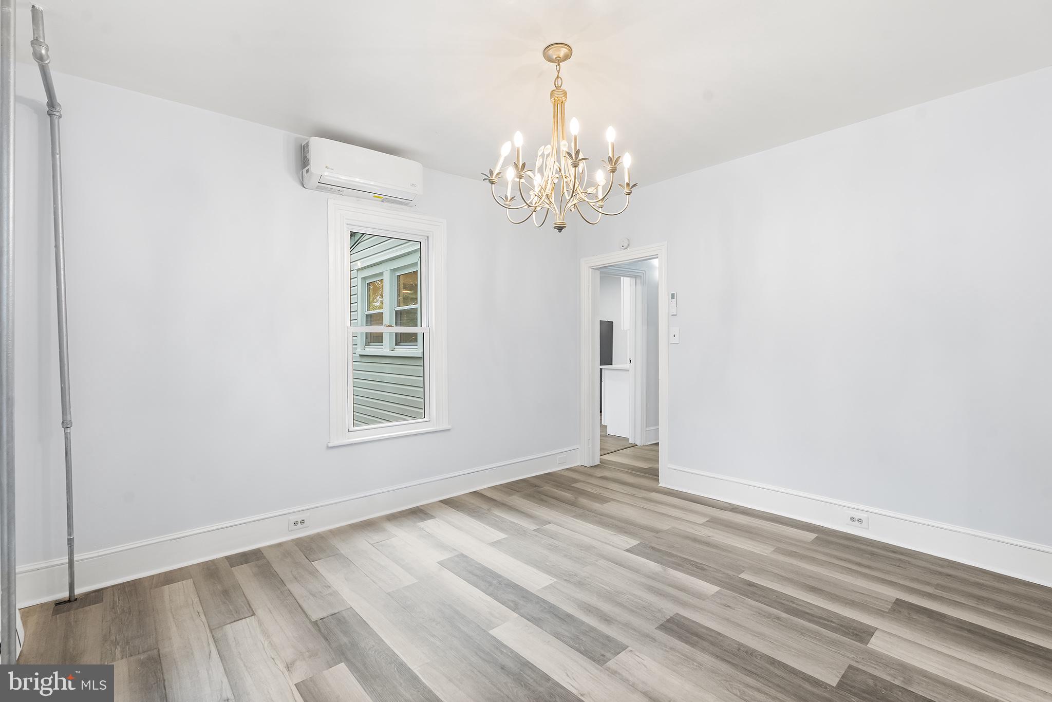 131 W CLINTON STREET