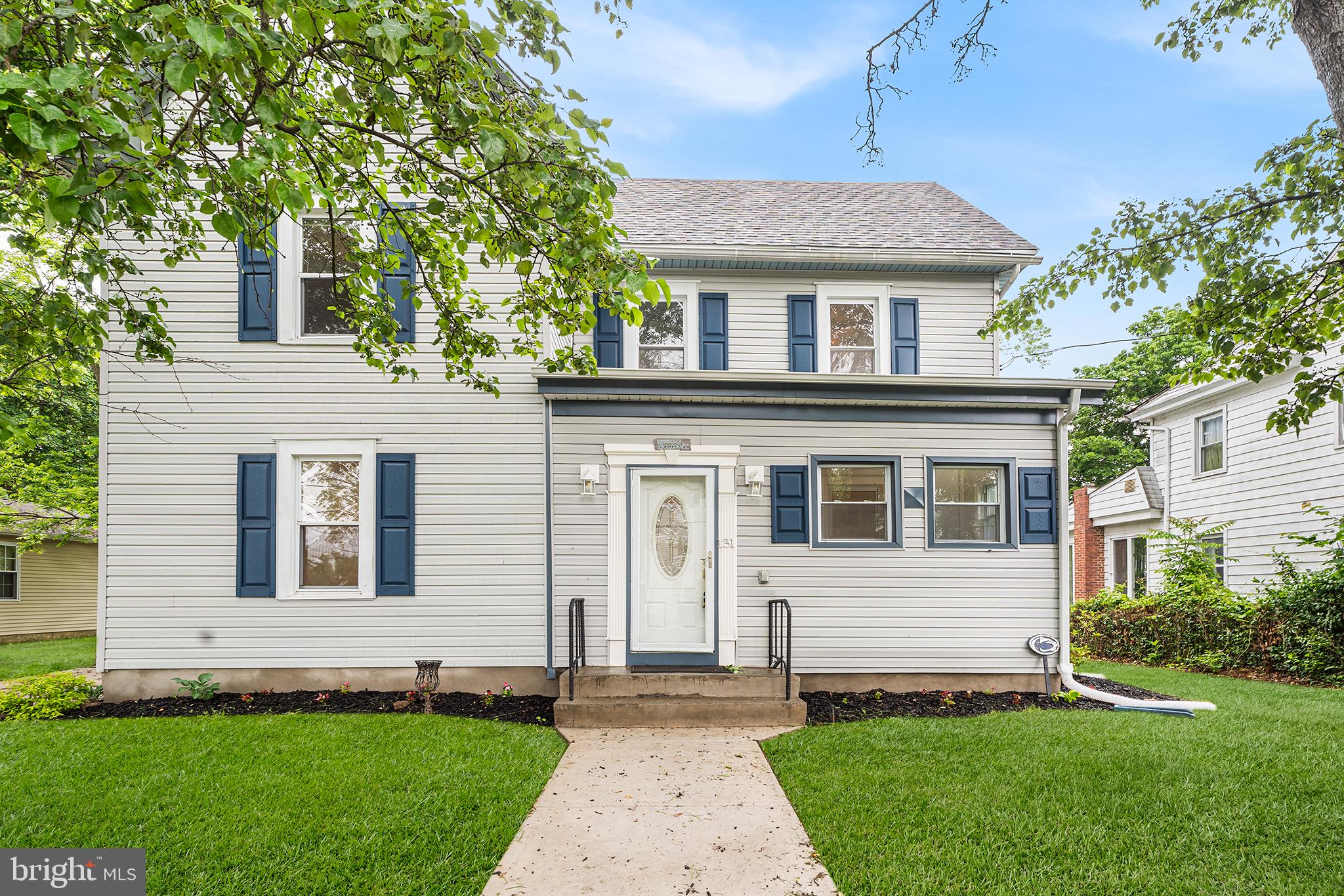 131 W CLINTON STREET