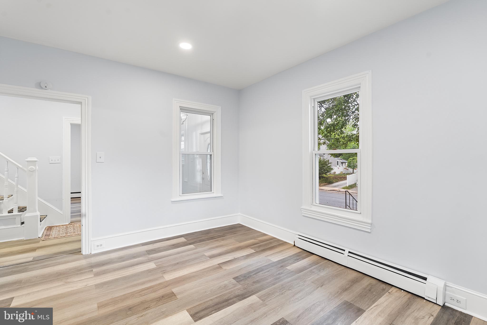 131 W CLINTON STREET