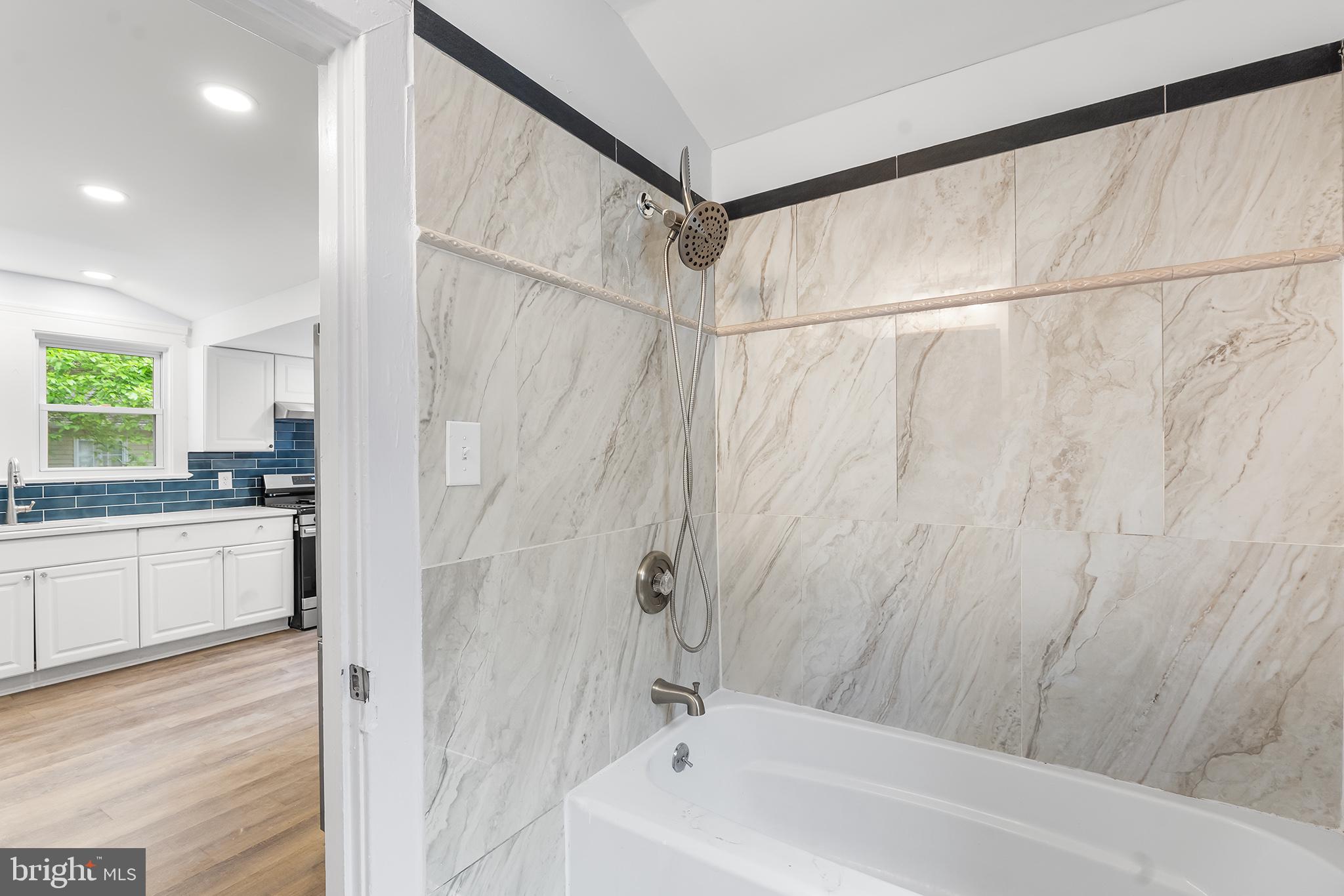 131 W CLINTON STREET
