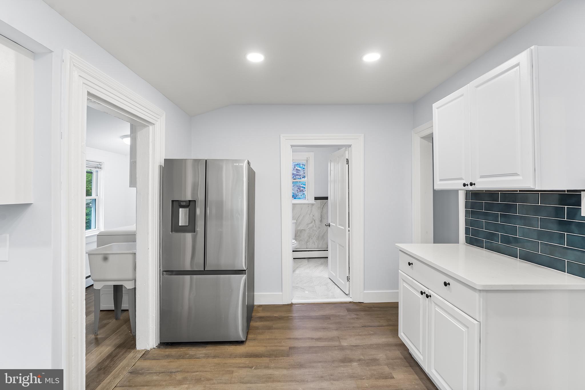 131 W CLINTON STREET
