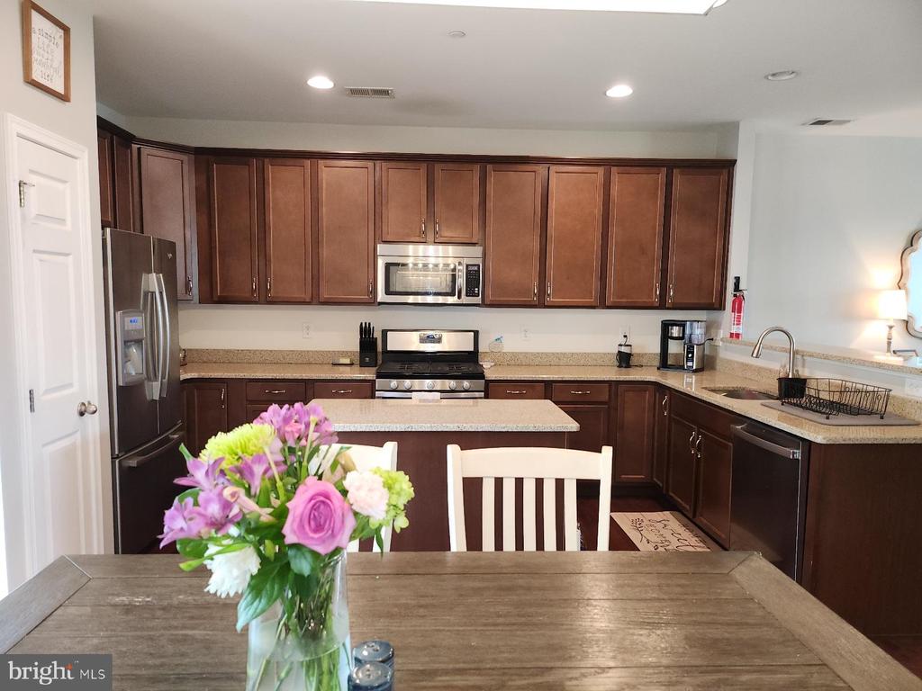 457 WISTAR PLACE