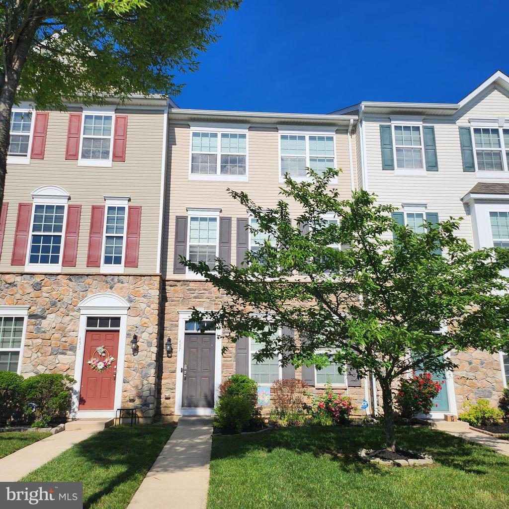 457 WISTAR PLACE