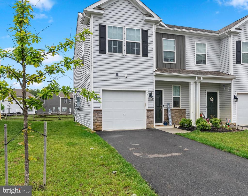 53 ARLOTTA ST