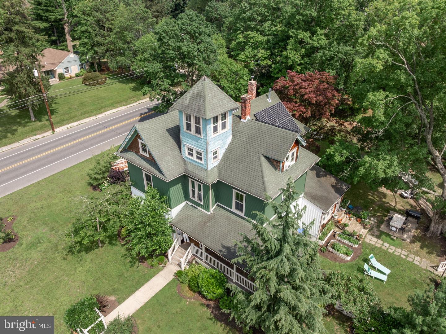 101 Warren Ave