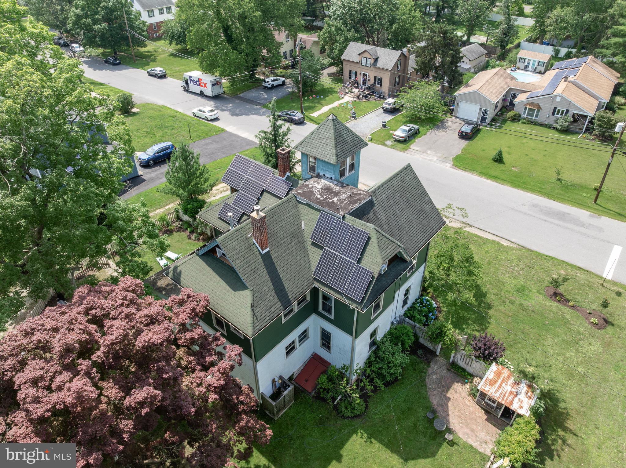 101 Warren Ave