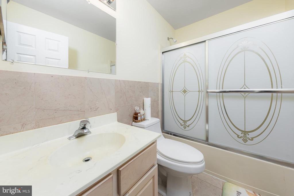 211 SPRUCE TRAIL