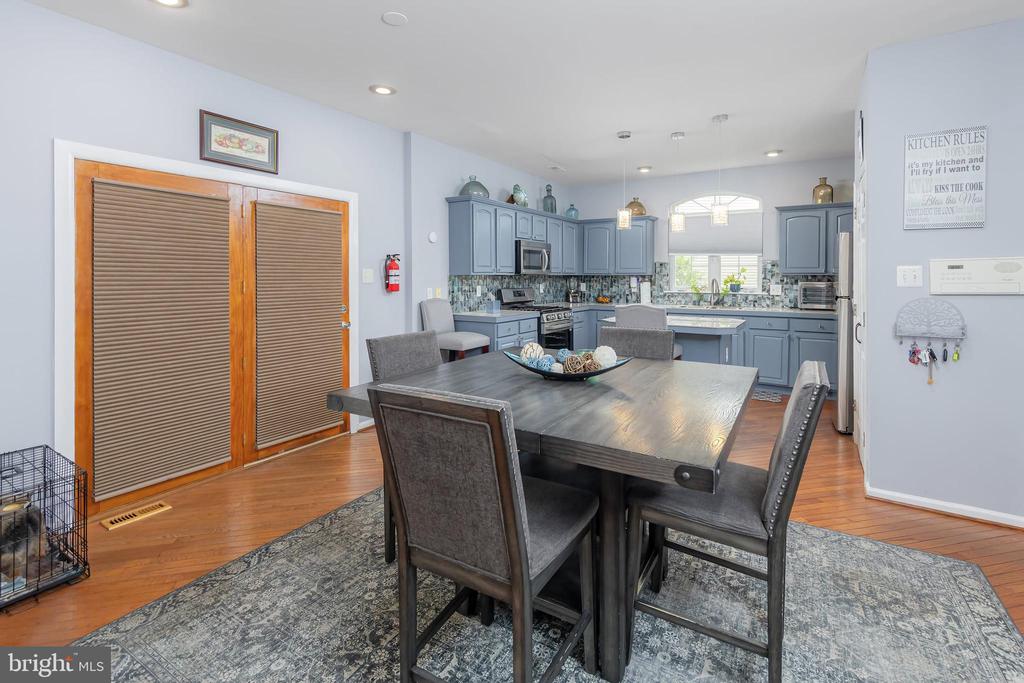 211 SPRUCE TRAIL