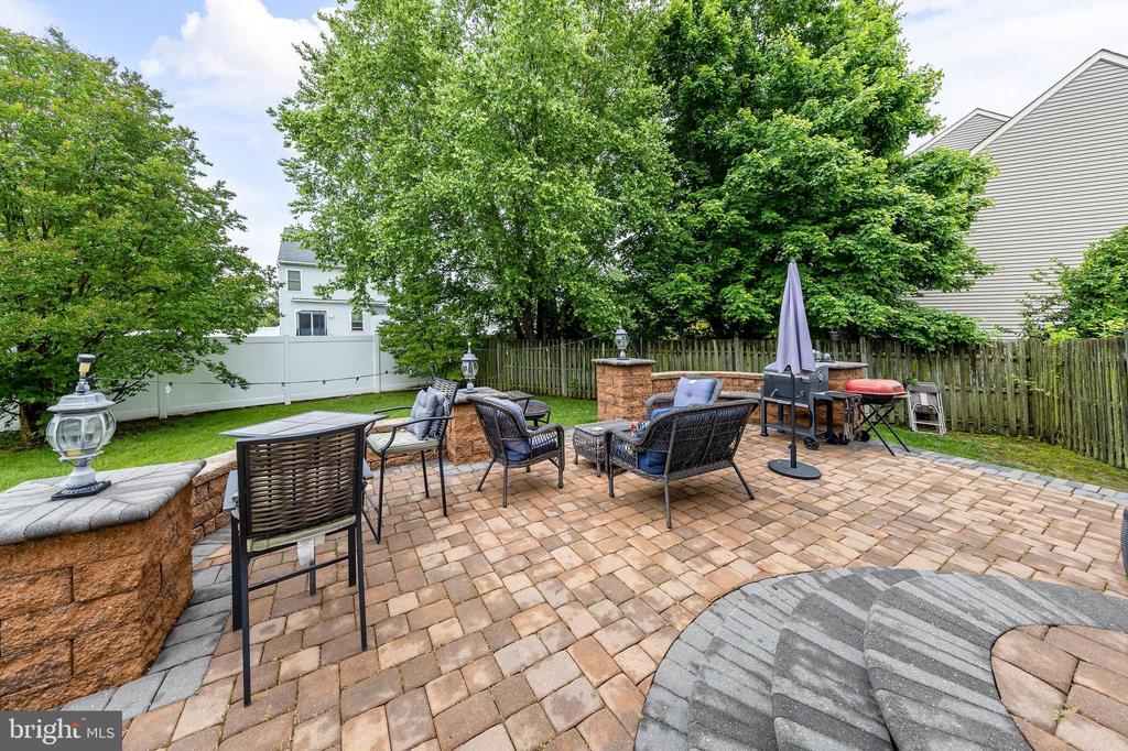 211 SPRUCE TRAIL