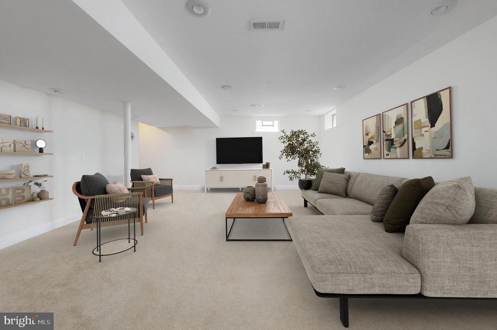 211 SPRUCE TRAIL
