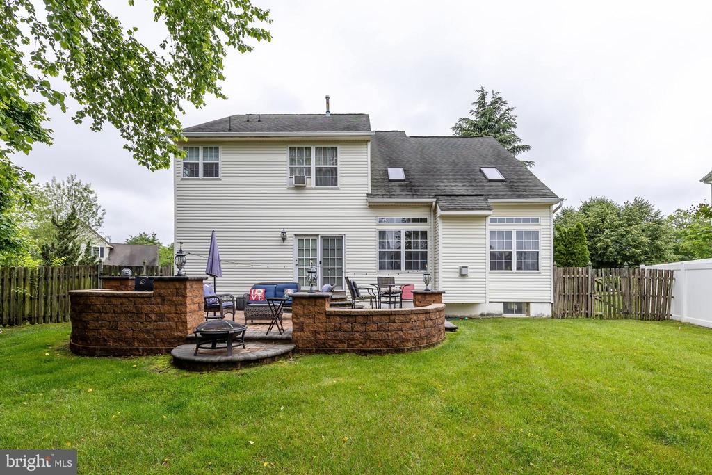 211 SPRUCE TRAIL