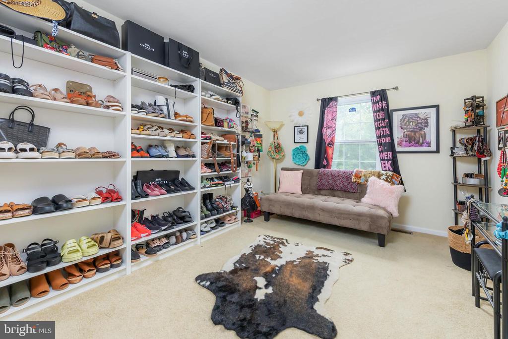 211 SPRUCE TRAIL