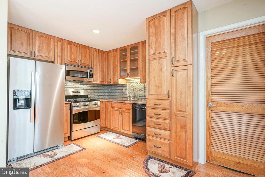 1035 S BEECHAM ROAD