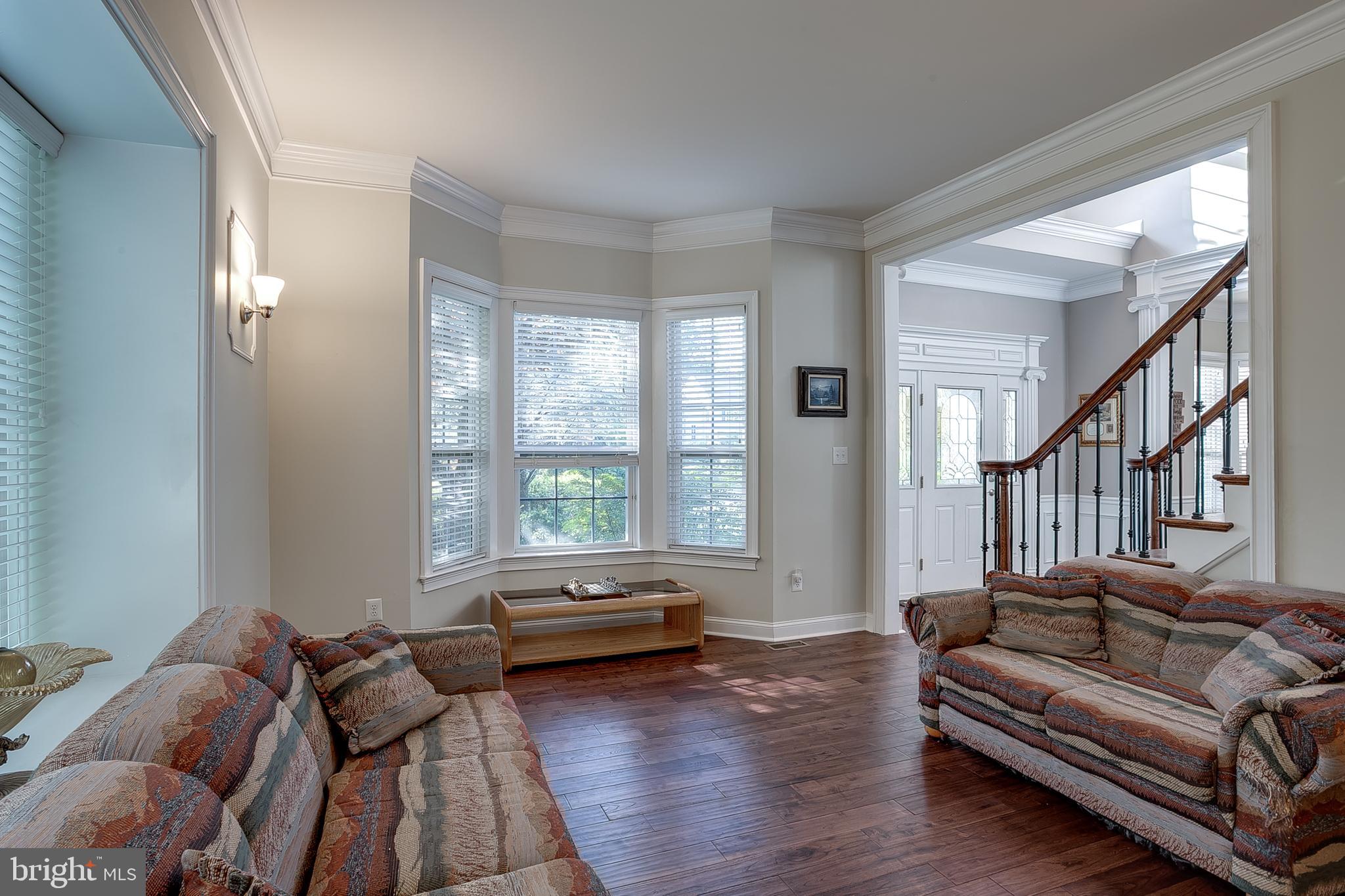 105 Hickory Ct