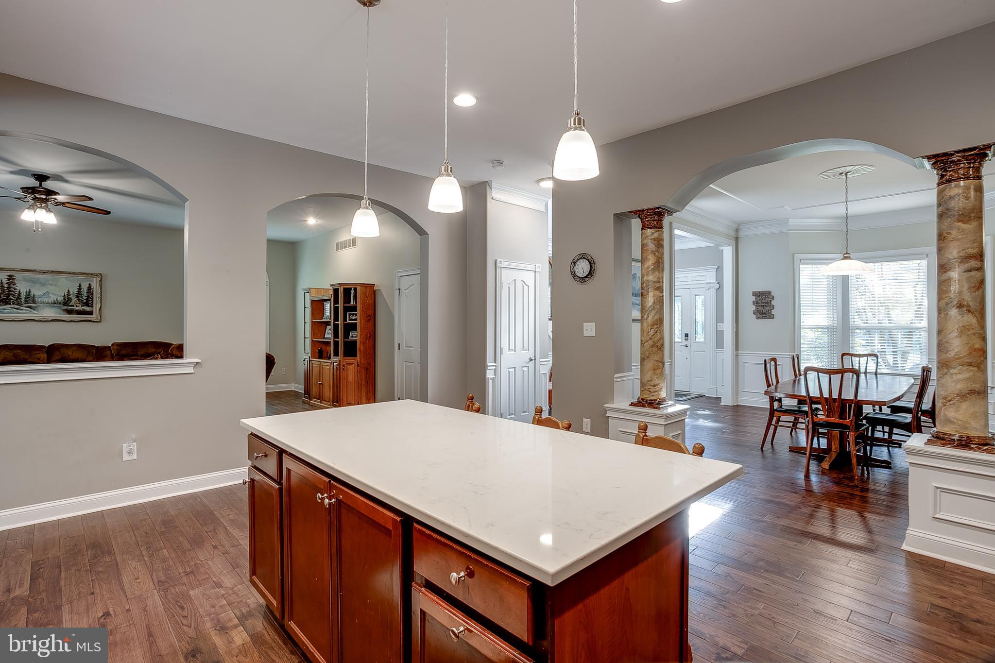 105 Hickory Ct