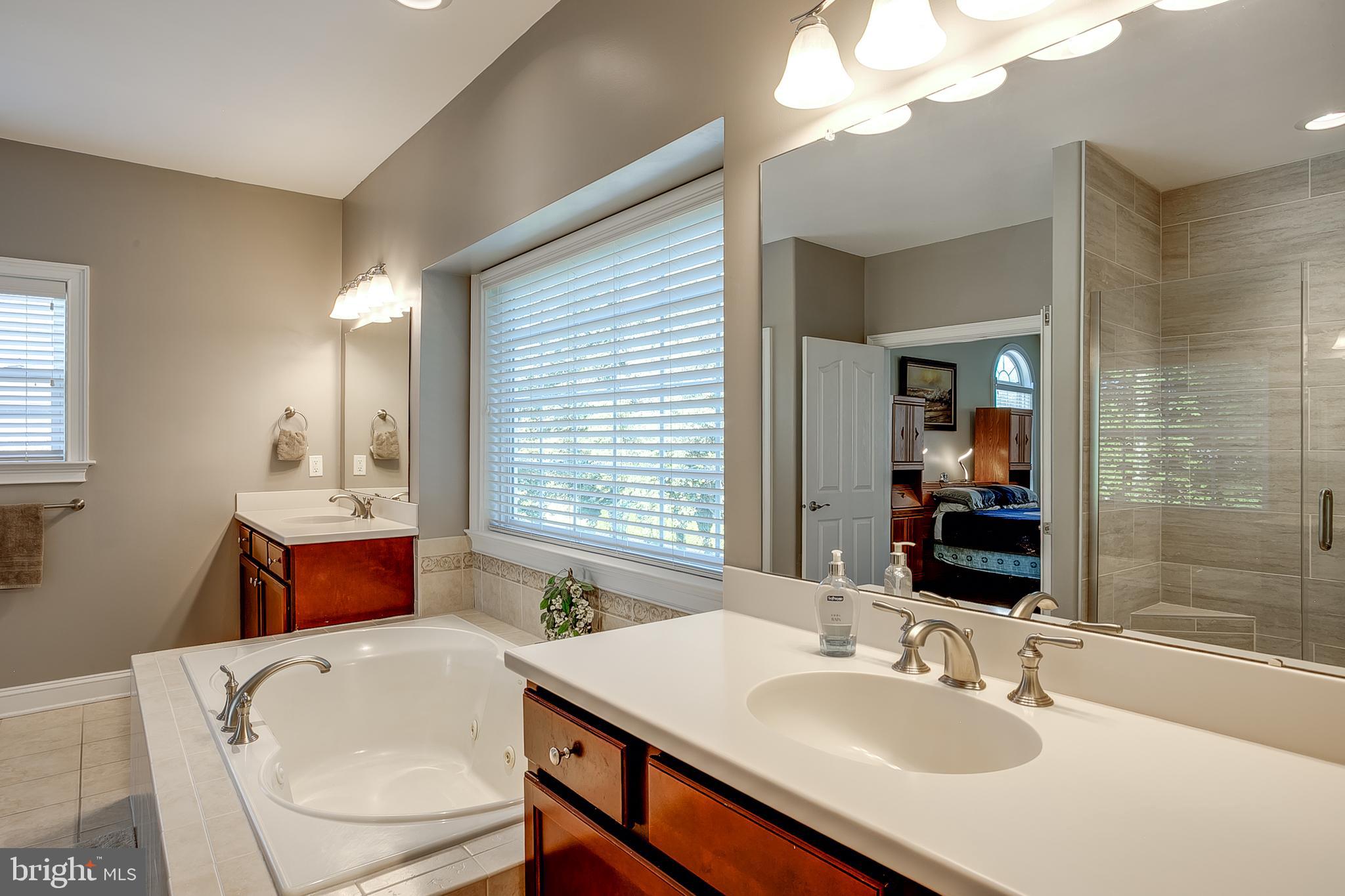 105 Hickory Ct