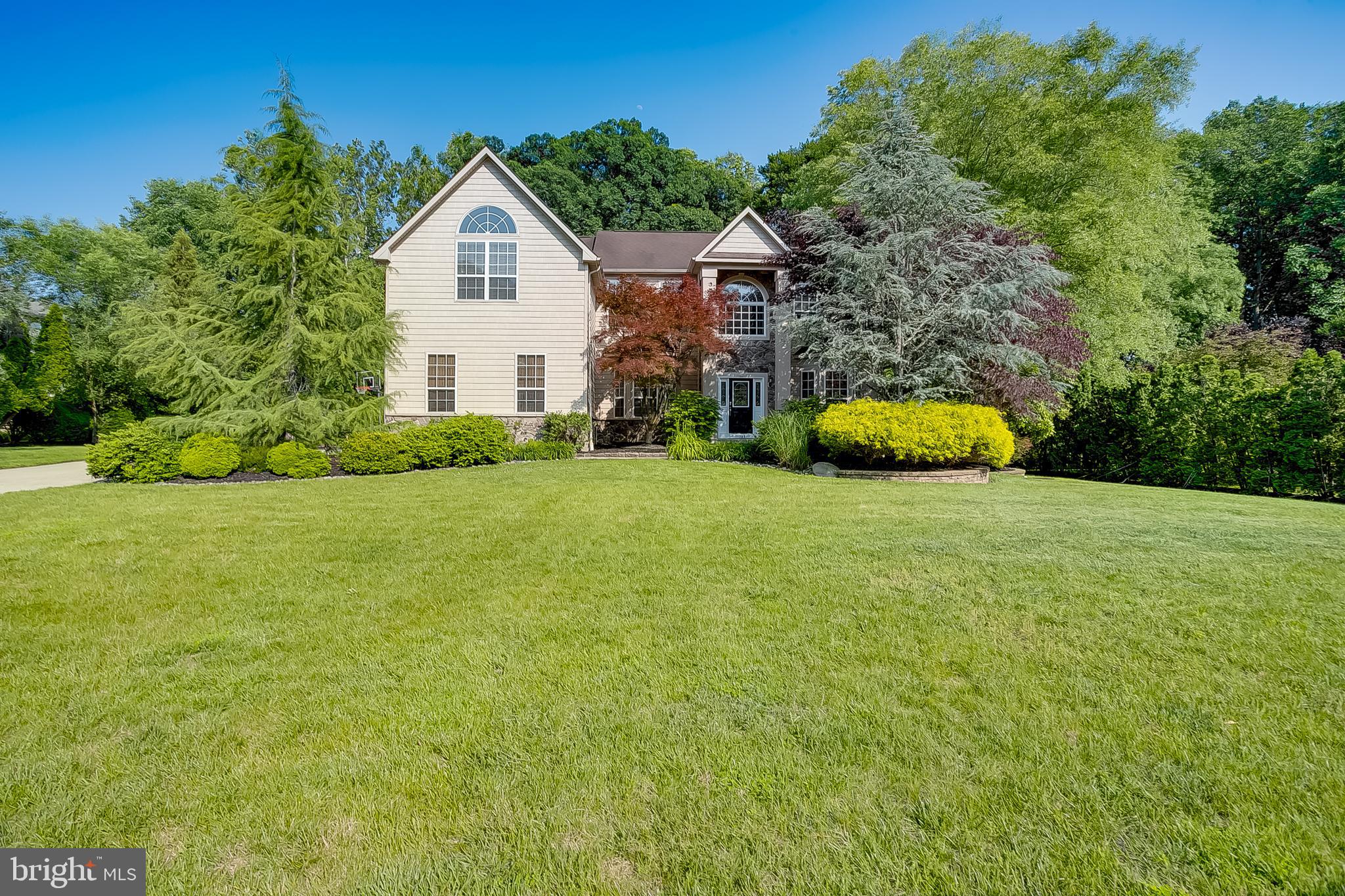 105 Hickory Ct