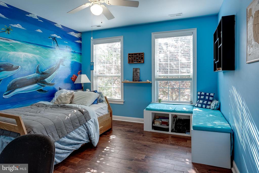 105 Hickory Ct