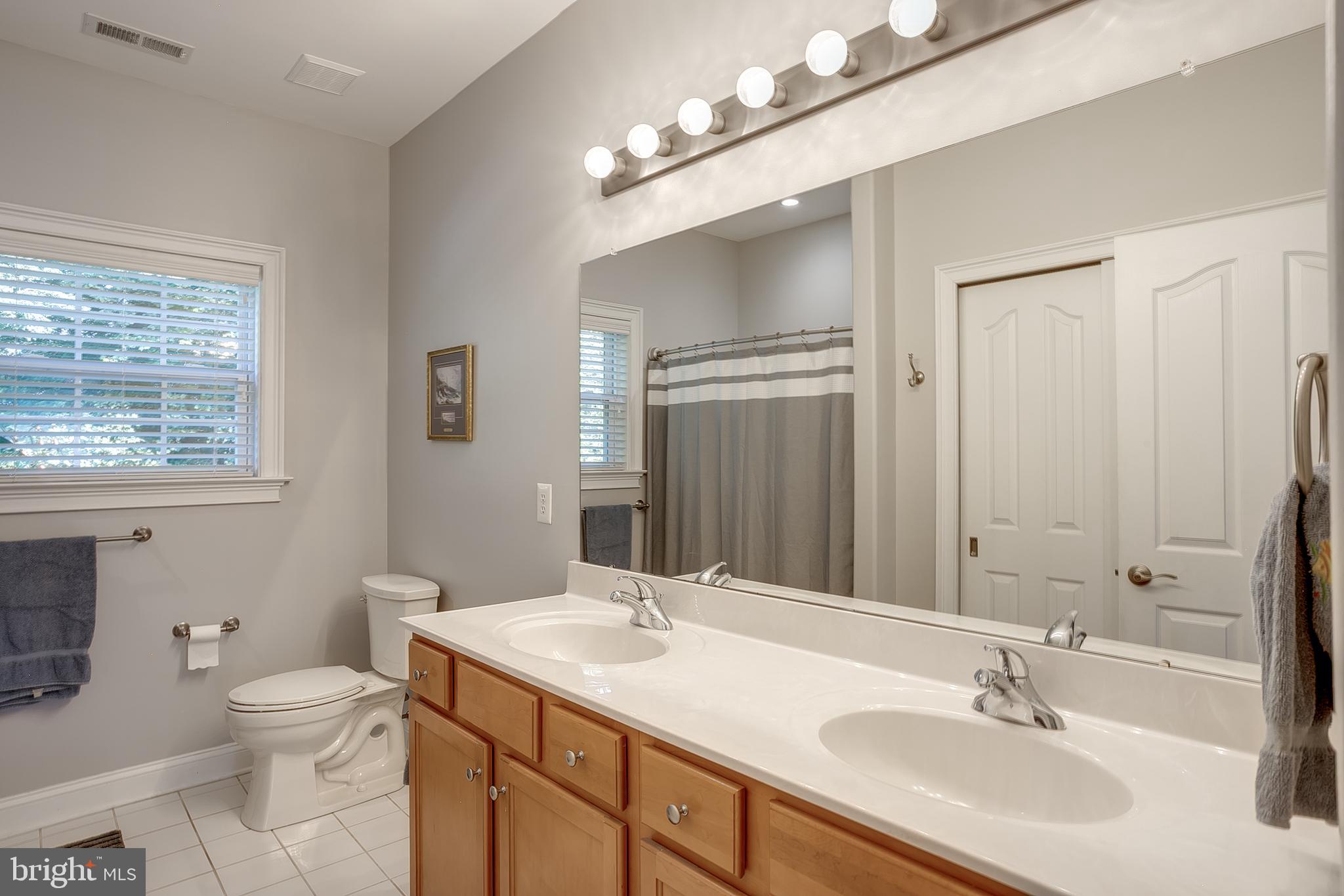 105 Hickory Ct