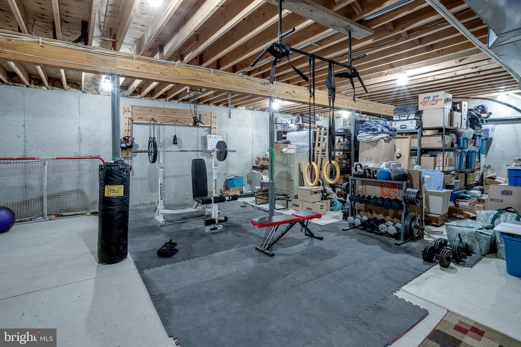105 Hickory Ct