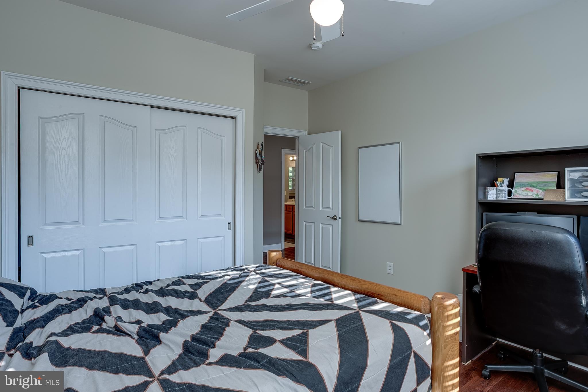 105 Hickory Ct