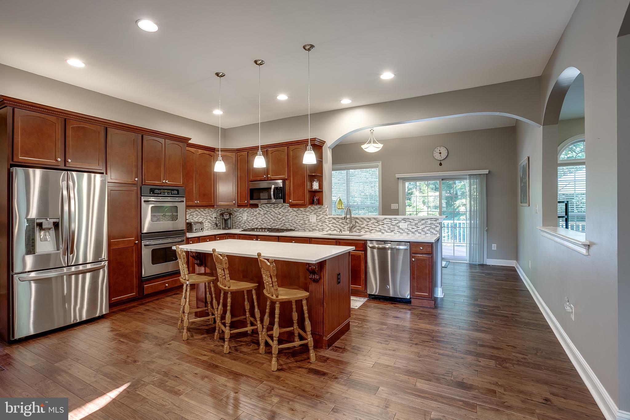 105 Hickory Ct
