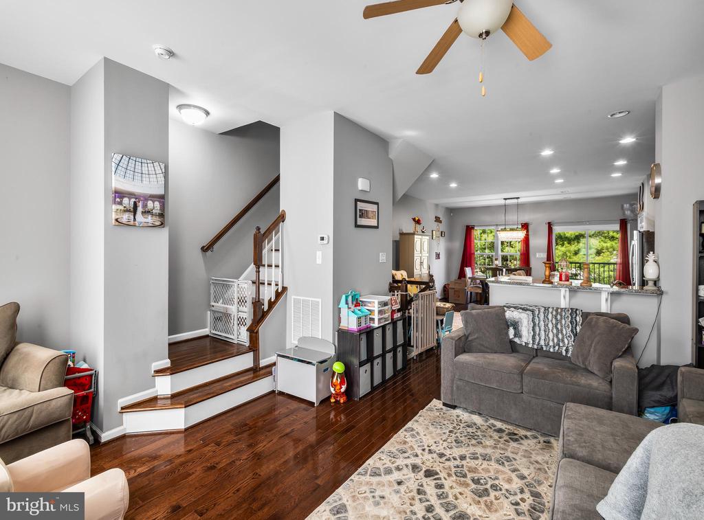 1032 REGENCY PLACE